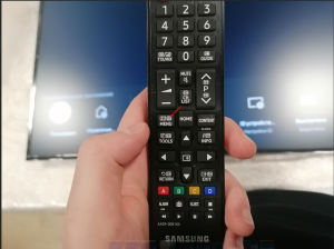 Тайзен 7 кнопка меню на пульте.png